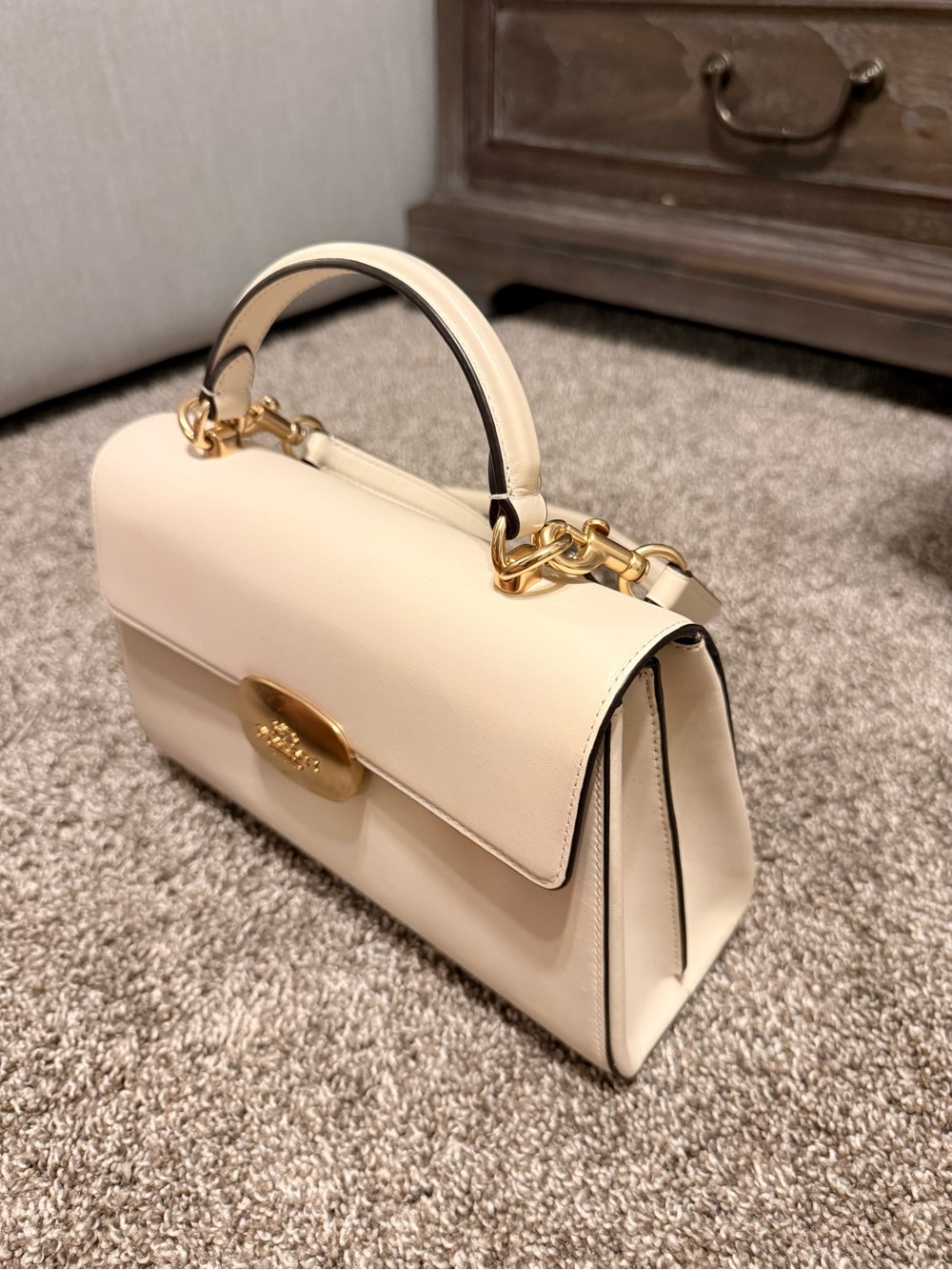 Coach Cream Leather Top-Handle Satchel with Gold Hardware - Picture 4 of 5